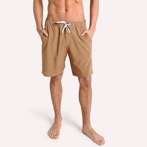 Vuori Men’s ripstop shorts, size medium